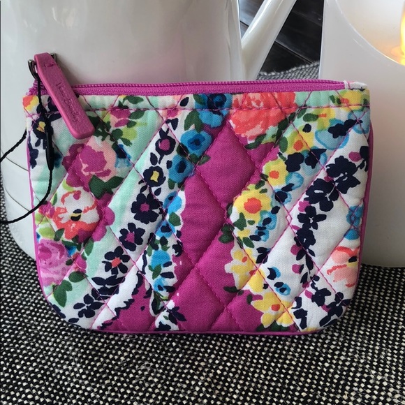 Vera Bradley Handbags - Vera Bradley coin purse NWT Vera Bradley Handbags - Vera Bradley coin purse NWT